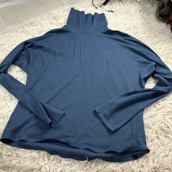 Lululemon Moraine Turtleneck *lululemon lab Black Iris Blue - Picture 1 of 7